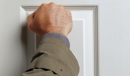 If Risk Knocks At The Door. Will You Answer It? - Lolly Daskal | Leadership